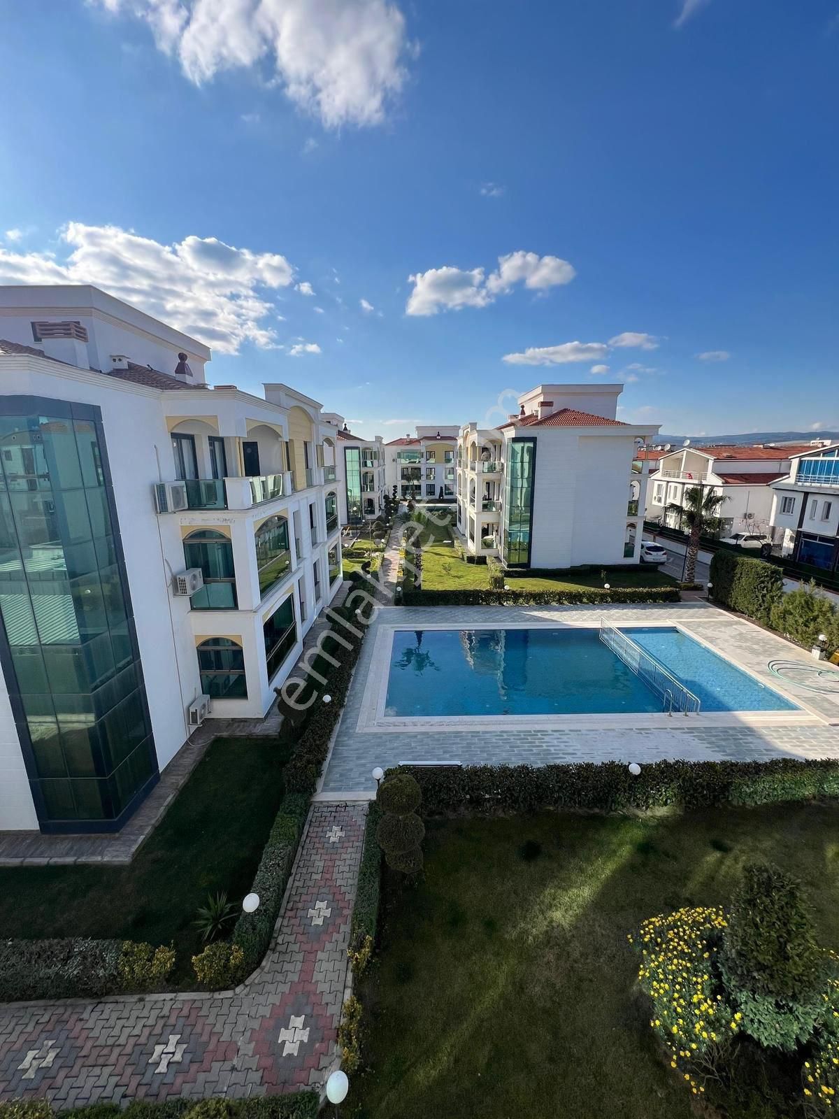 Manisa Yunusemre Muradiye Mah. Villalar Bölgesi’nde Satılık 2+1 Daire