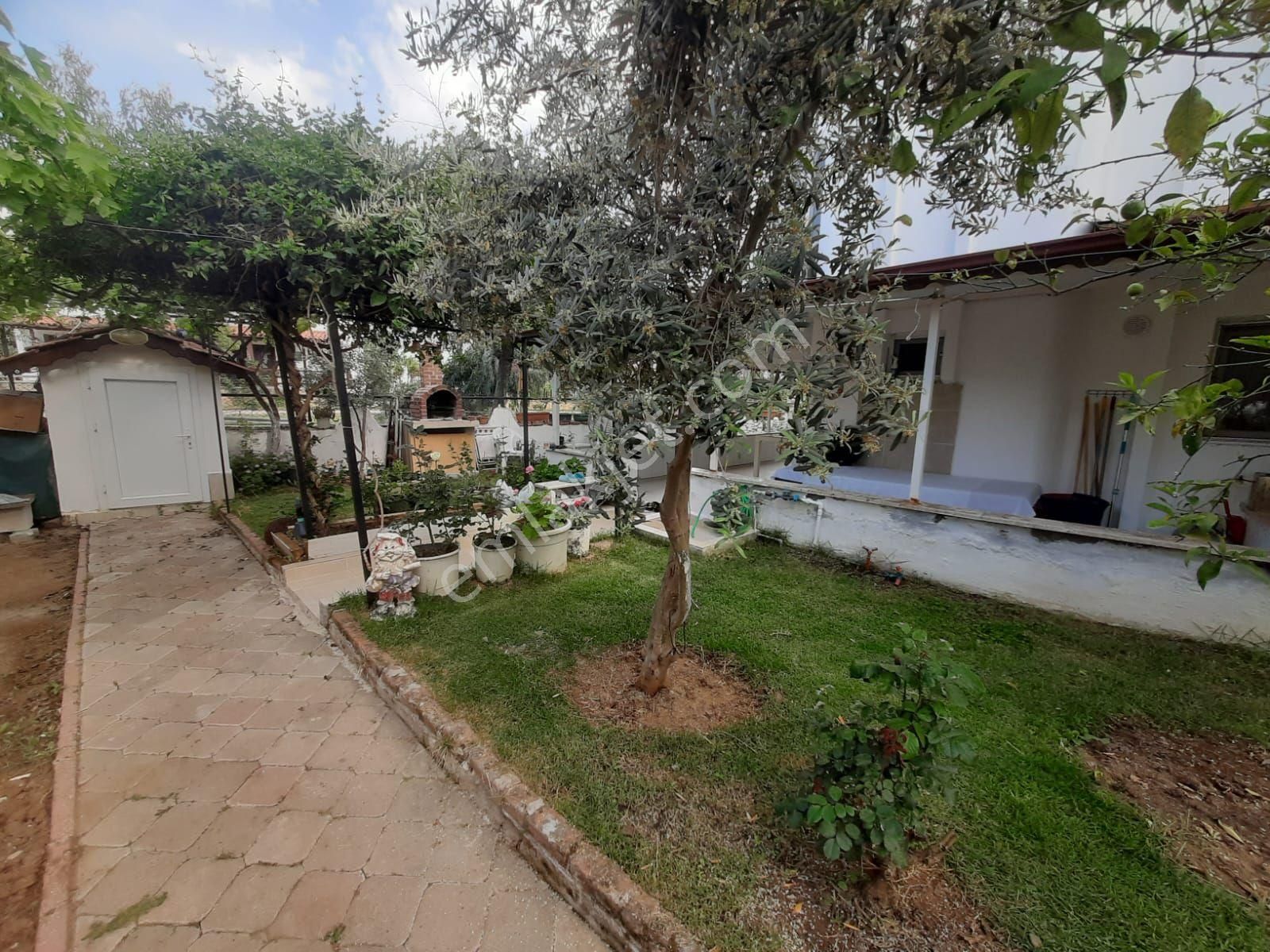 Fethiye Çalış Plajı Yakını Fırsat Müstakil Bahçeli Villa (2+1) Dublex Bitişik Nizamlı