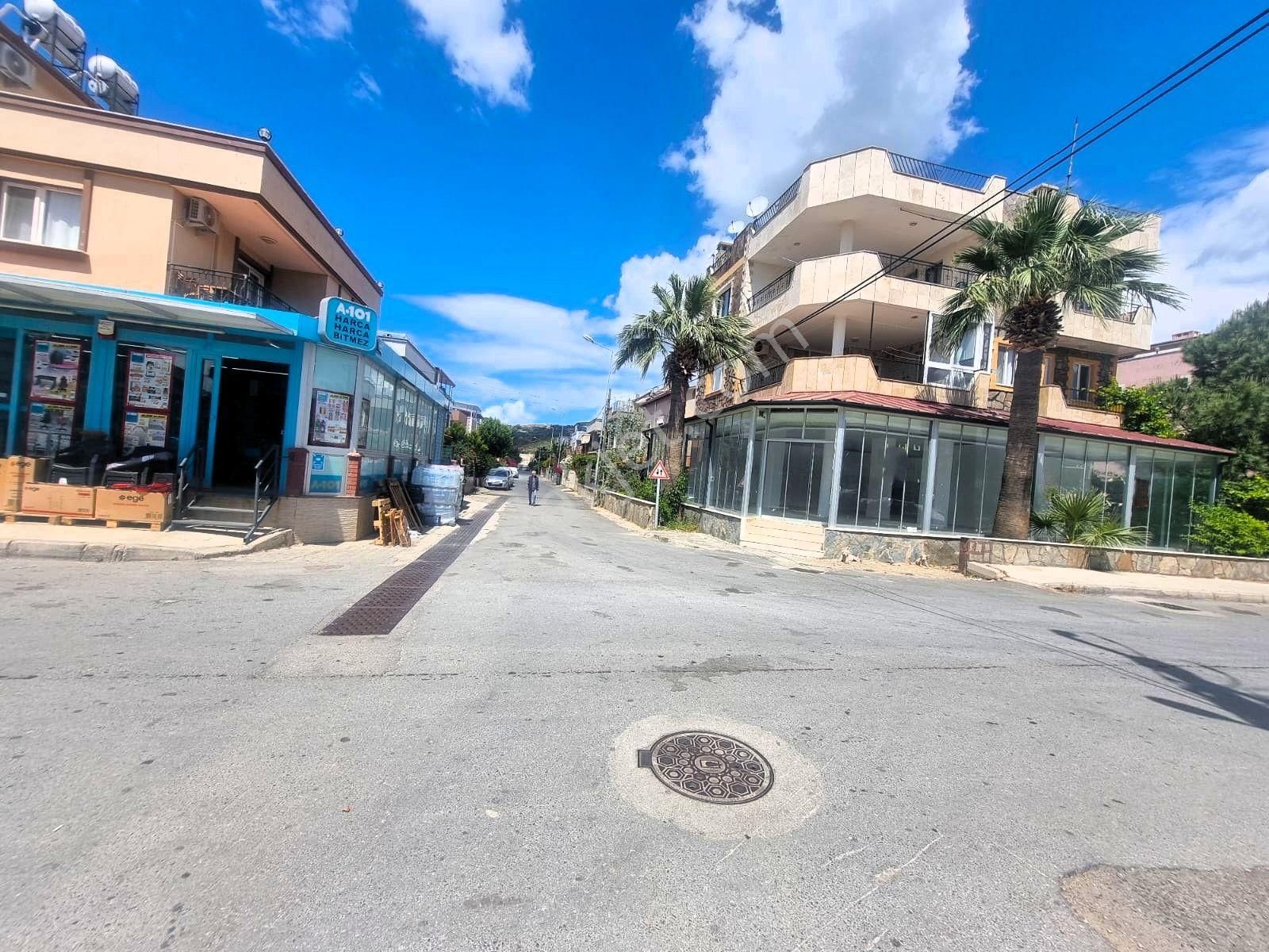 İzmir Menderes Gümüldür De Satılık Dükkan 180 M2