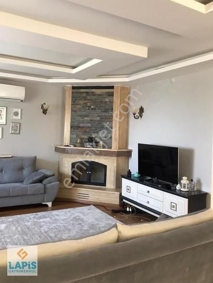 Merkezde Deniz Manzaralı 4+1 Triplex Eşyasız Verilecektir