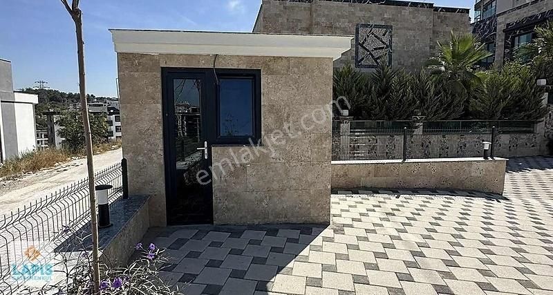 Kuşadası Merkezde-havuz-yerden Isıtma-doğalgaz-otopark-güvenlik - Görsel 22