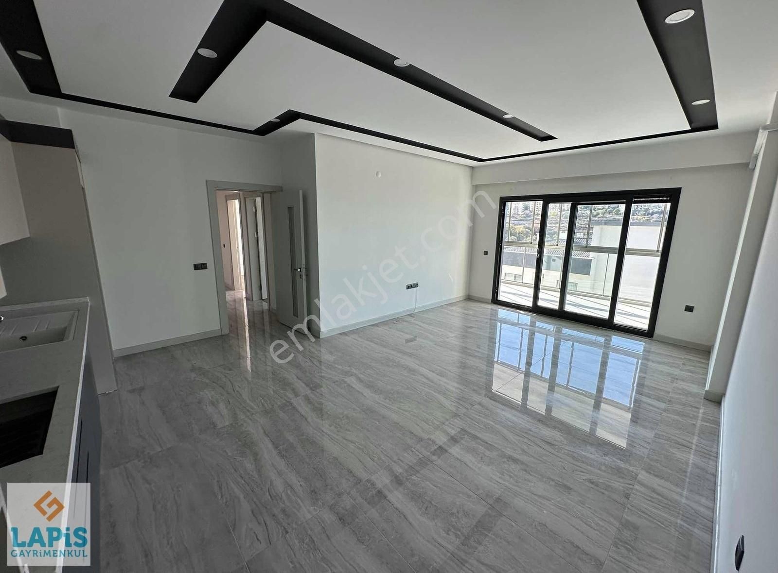 Kuşadası Merkezde-havuz-yerden Isıtma-doğalgaz-otopark-güvenlik - Görsel 16