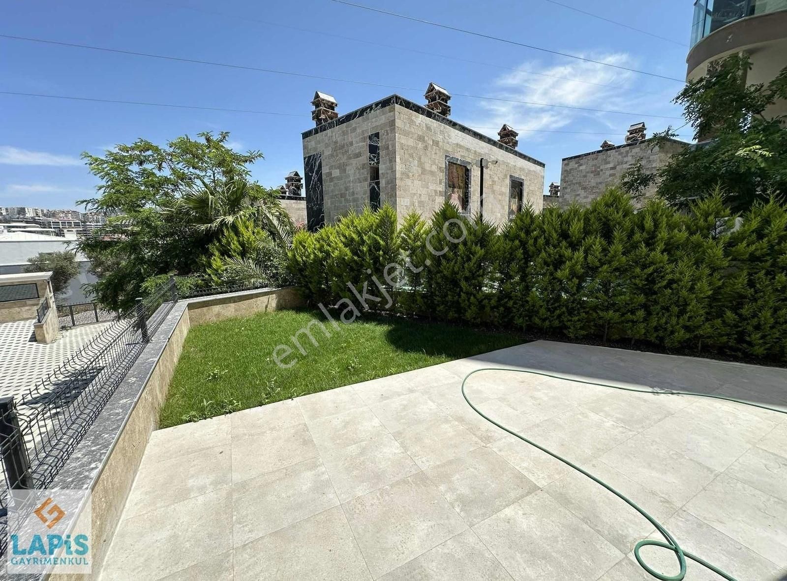 Kuşadası Merkezde-havuz-yerden Isıtma-doğalgaz-otopark-güvenlik - Görsel 20