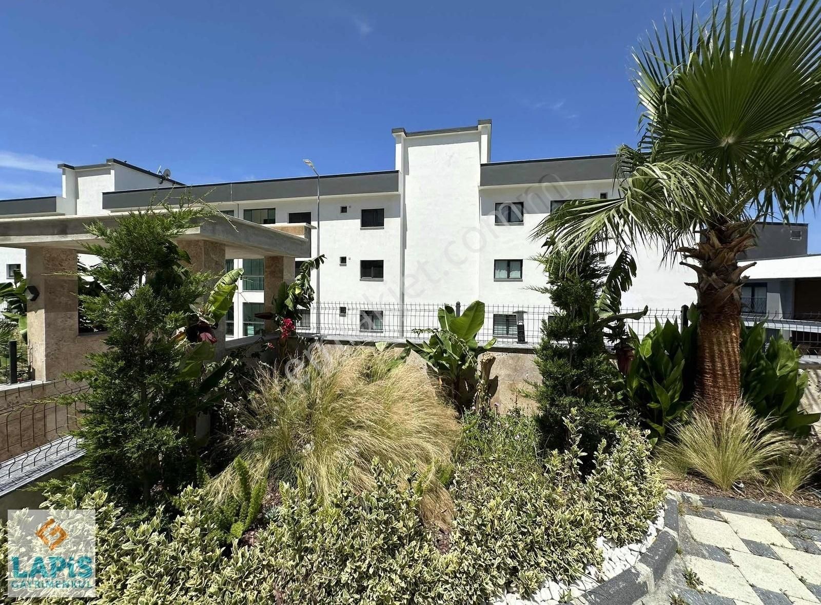 Kuşadası Merkezde-havuz-yerden Isıtma-doğalgaz-otopark-güvenlik - Görsel 5