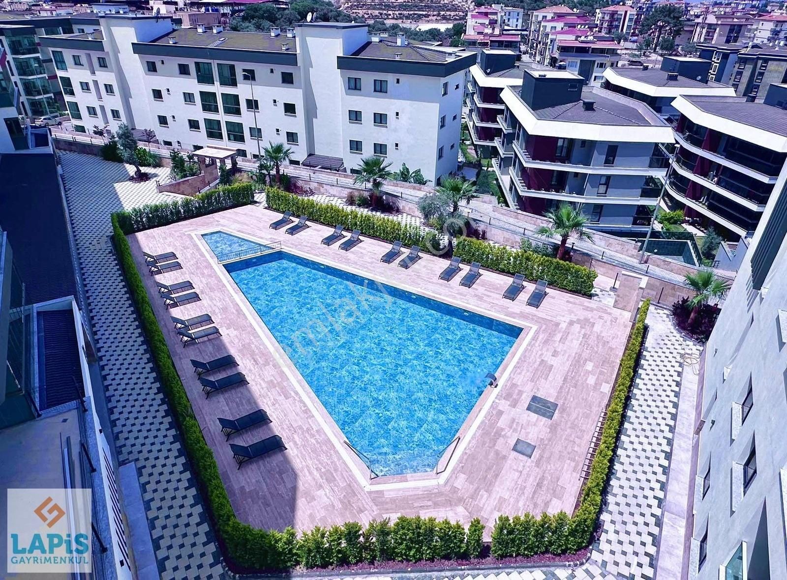 Kuşadası Merkezde-havuz-yerden Isıtma-doğalgaz-otopark-güvenlik - Görsel 6