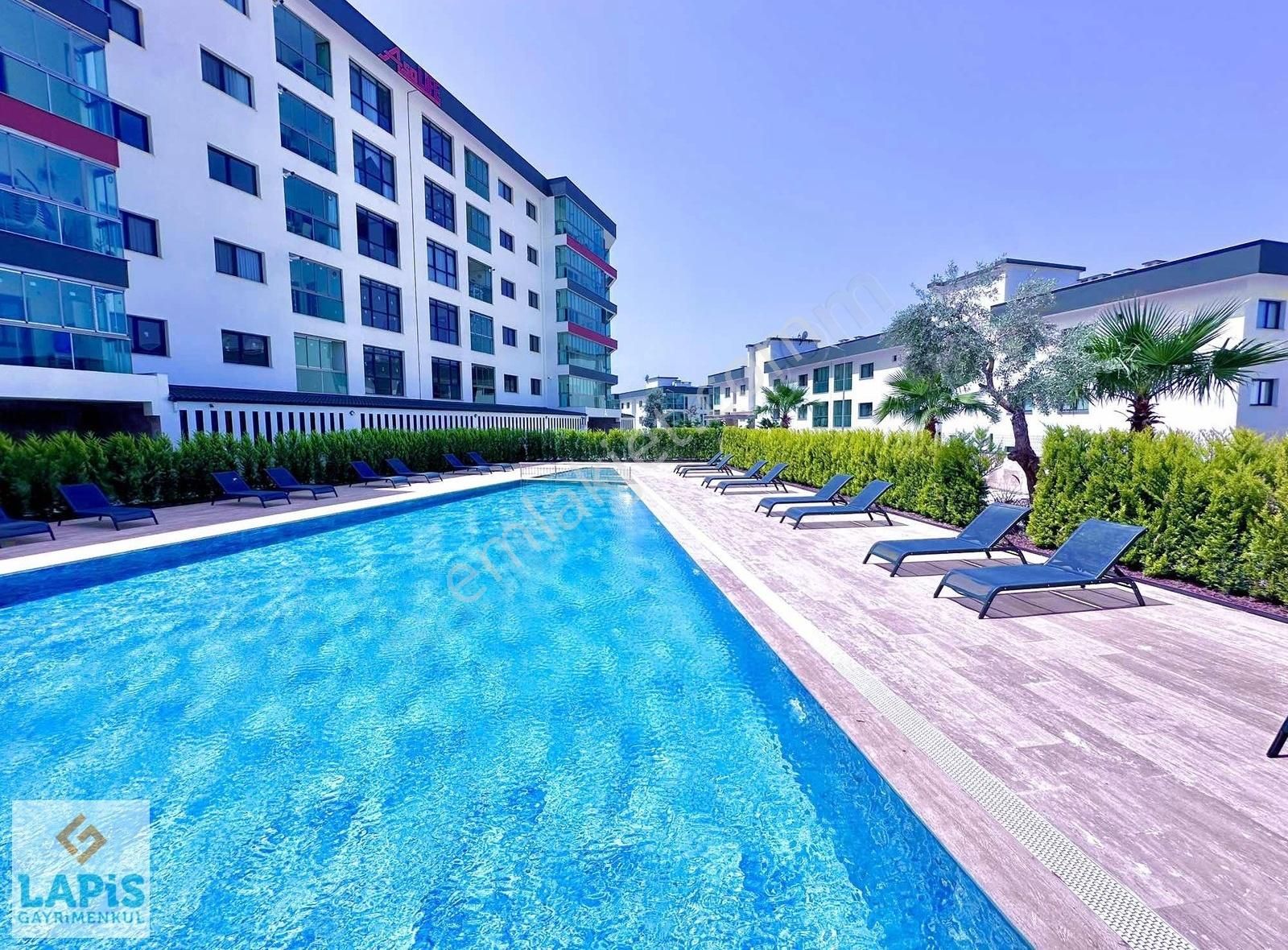 Kuşadası Merkezde-havuz-yerden Isıtma-doğalgaz-otopark-güvenlik - Görsel 15