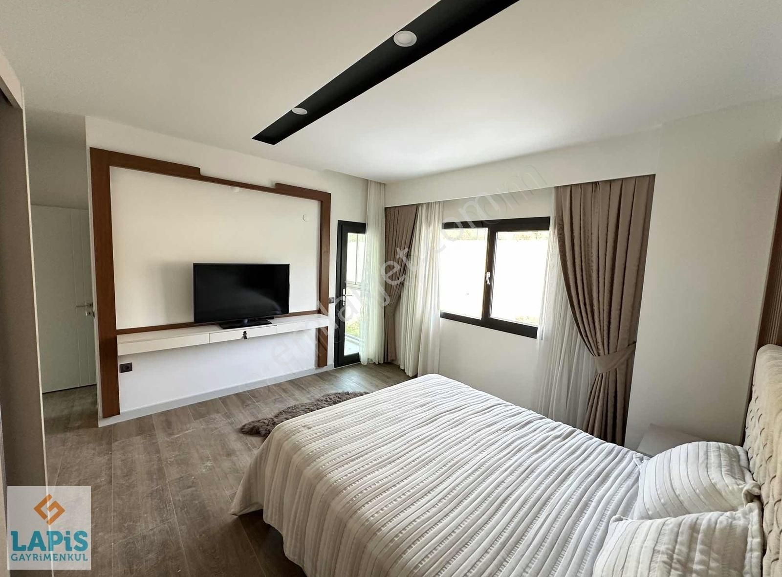 Merkezde-havuzlu-site İçi-yerden Isıtma-kapalı Ve Açık Garaj- - Görsel 20