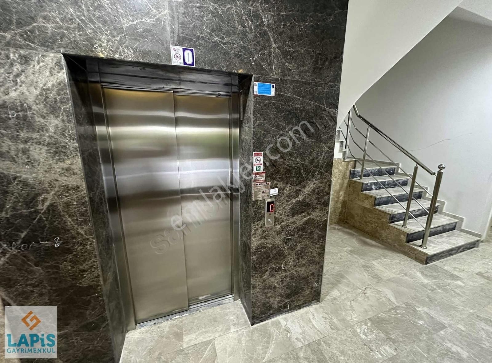 Merkezde-havuzlu-site İçi-yerden Isıtma-kapalı Ve Açık Garaj- - Görsel 3