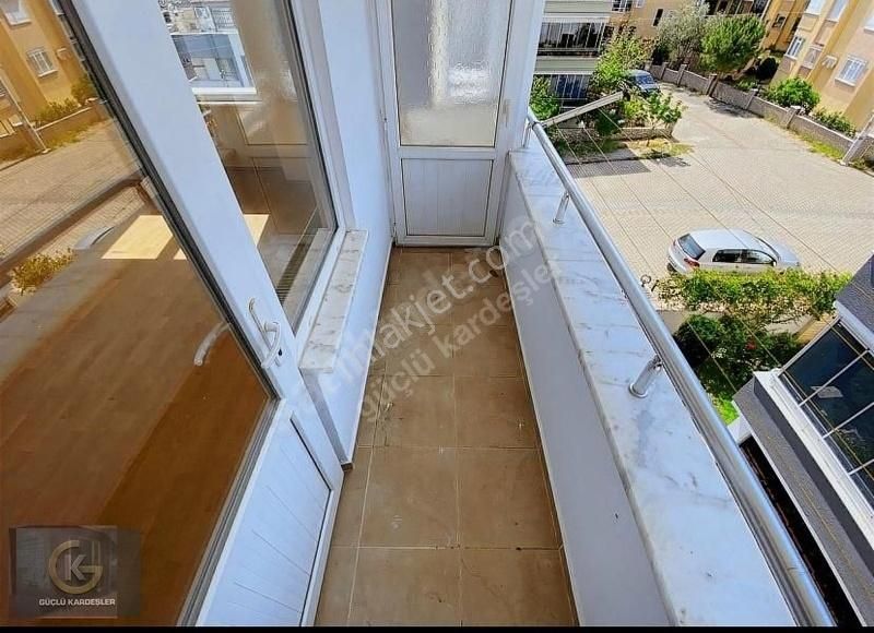 Güçlü Kardeşlerden Havuzlu Site İçerisinde 3+1 Manzaralı Daire - Görsel 9