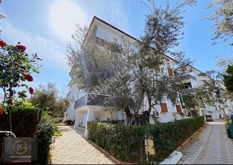 Güçlü Kardeşlerden Havuzlu Site İçerisinde 3+1 Manzaralı Daire - Görsel 34