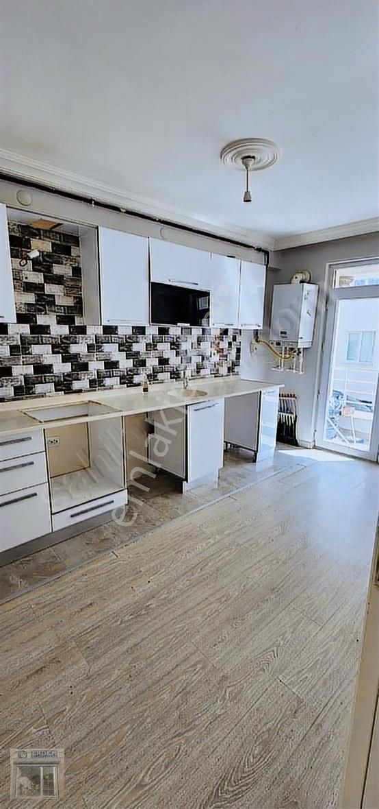 2+1 Büyükdere Mh. Kiralık Daire
