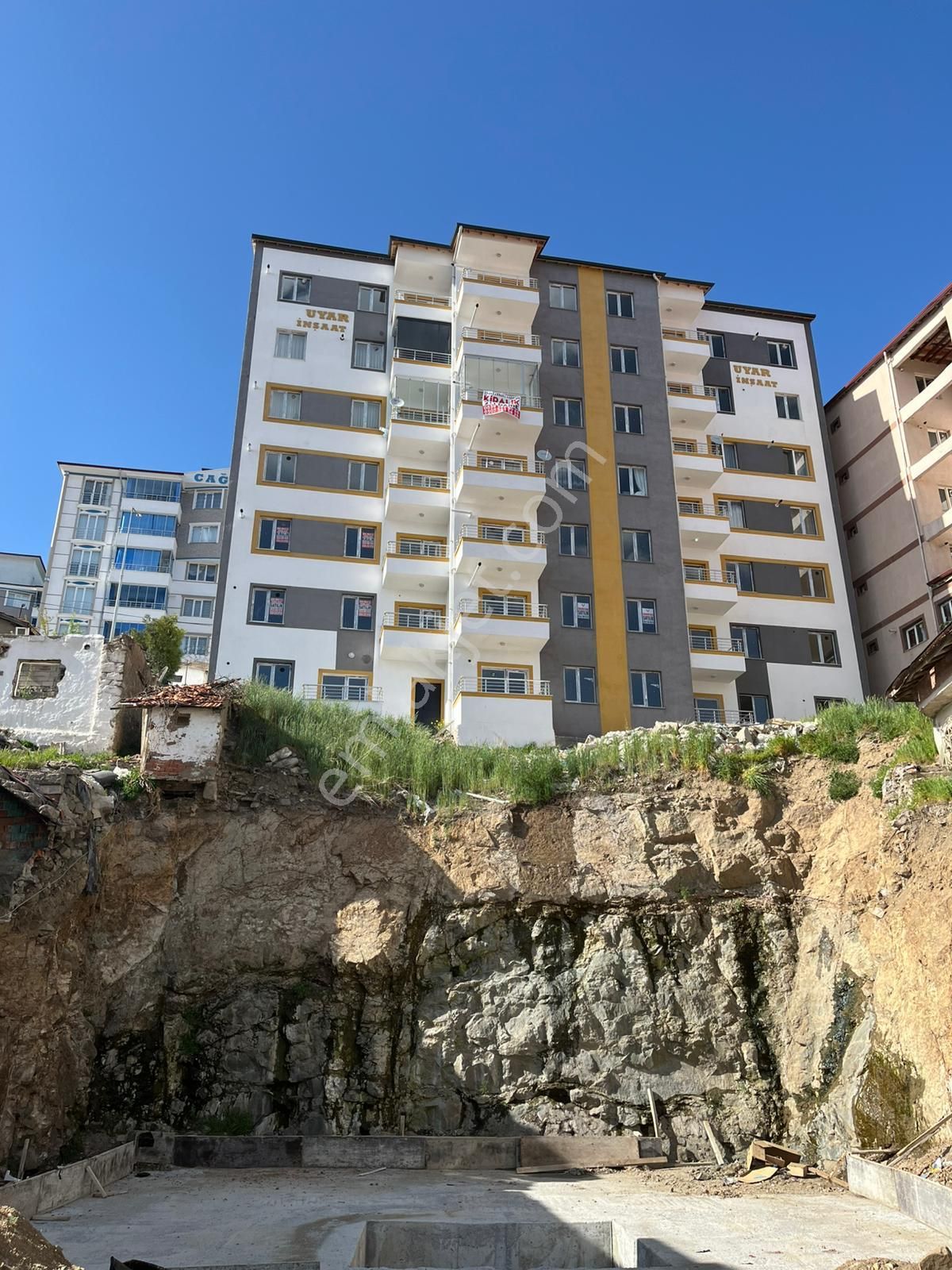 Merkezde 2+1 Güney Cepheli Daire *** Burcu Emlaktan
