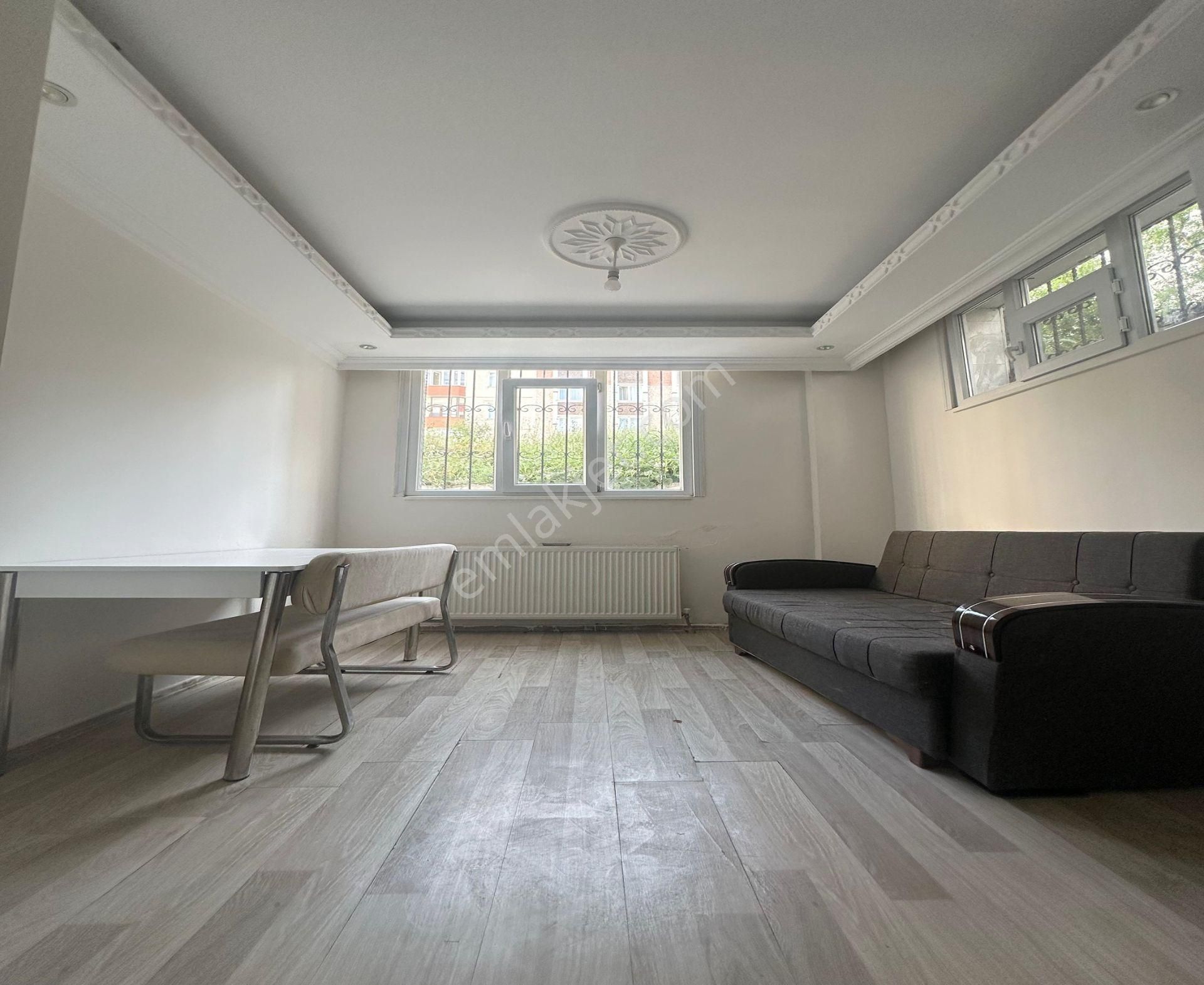 Güzelyurt Mahallesinde 2+1 Kiralık Giriş Emsali Bahçekatı