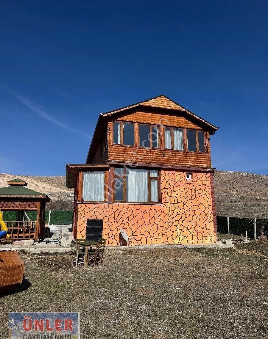 Halkapınar Baraj Manzaralı Eşyalı Villa