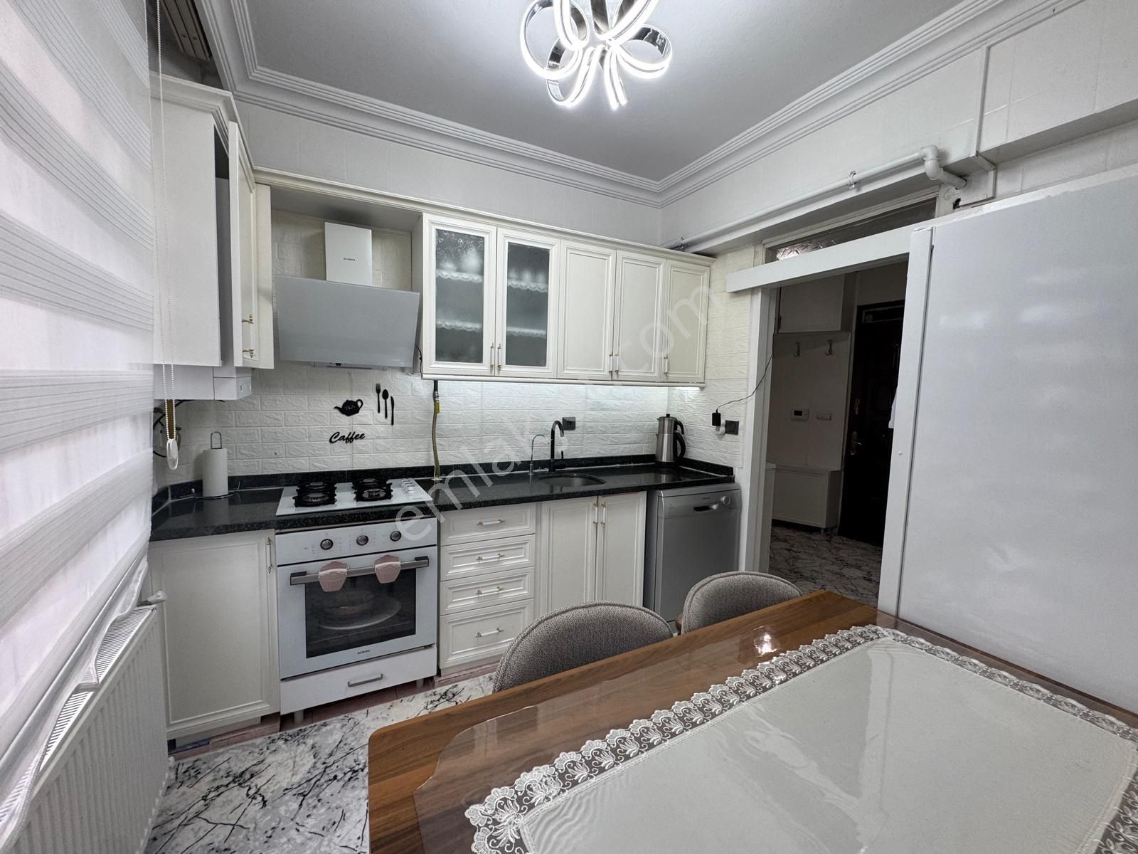 7 Tepe Mah.satılık 7 Tepe İ.ö.o Civarı 2+1 125 M2 Ara Kat Daire