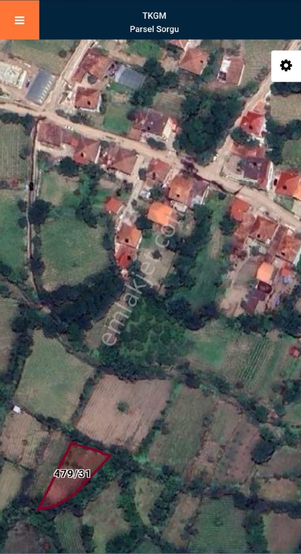 Tokat Erbaa Karayaka Yukarı Mah 2 Adet 674-1.212 M2 Tek Tapu Arazi