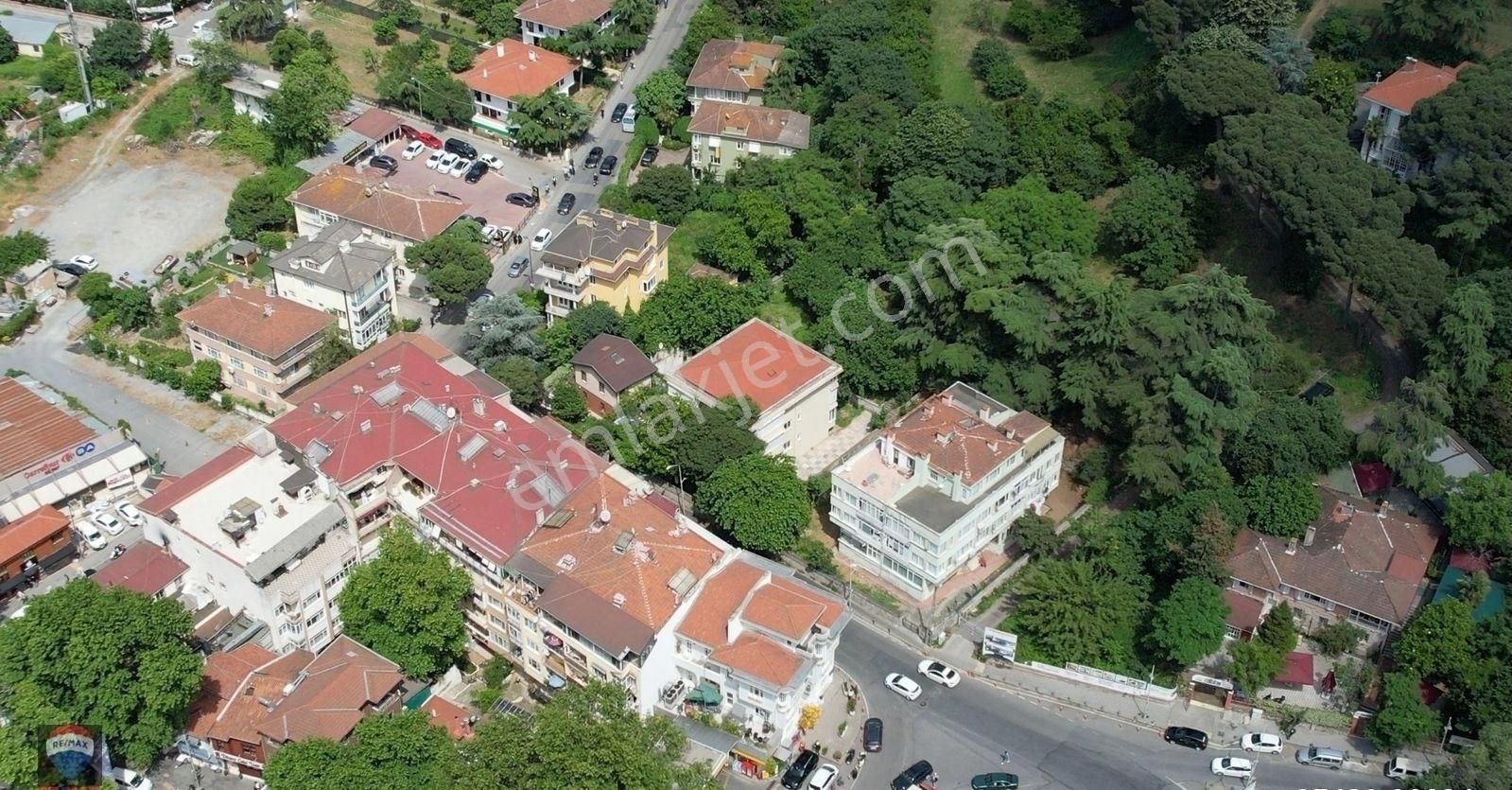 Çengelköy' De Emsalsiz, 1200 M2 Arsa İçinde 5 Katlı Ticari Bina