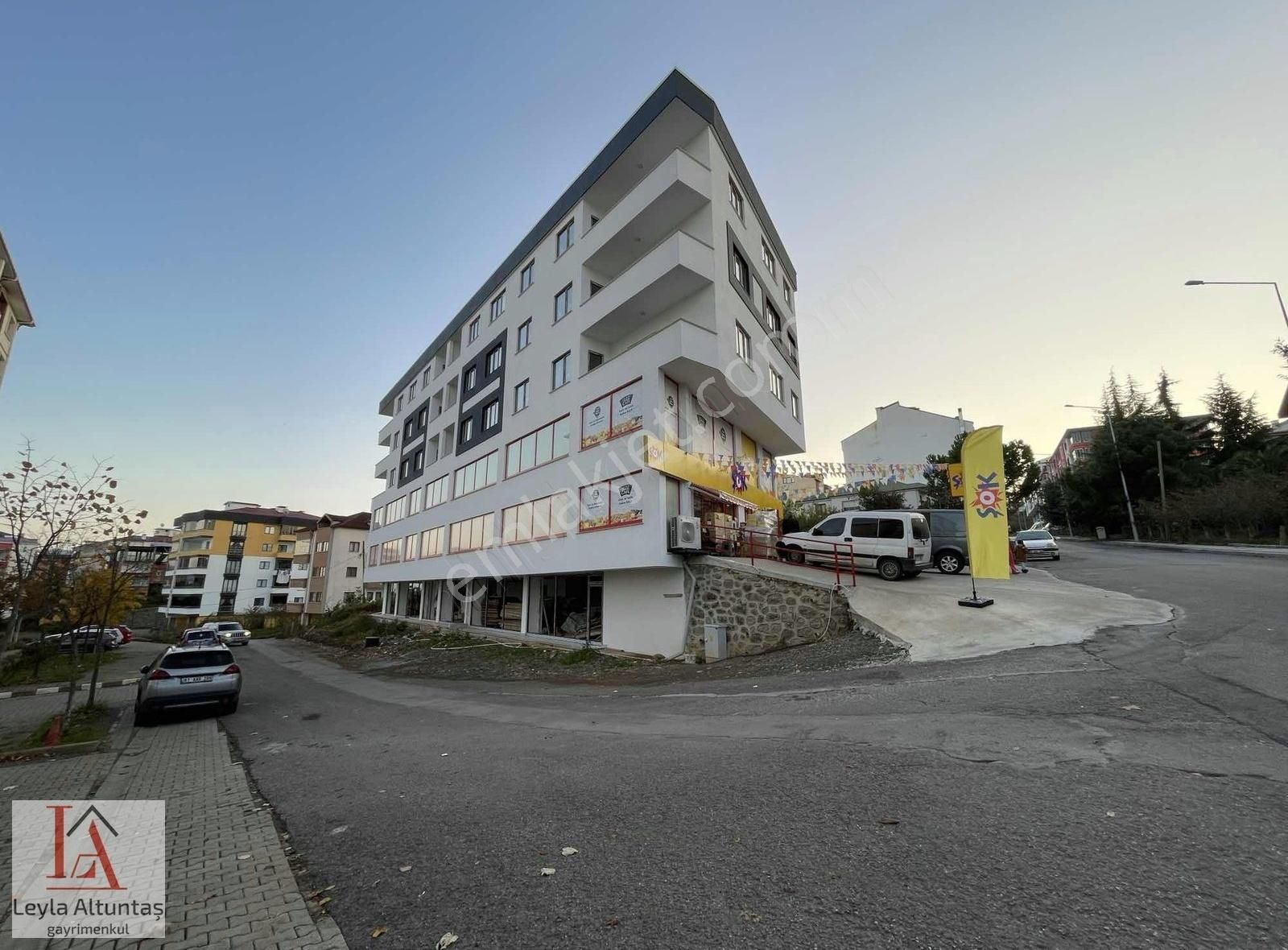 Pelitlide Kiralık Sıfır 2+1 Amerikan Mutfaklı Daire - Görsel 15