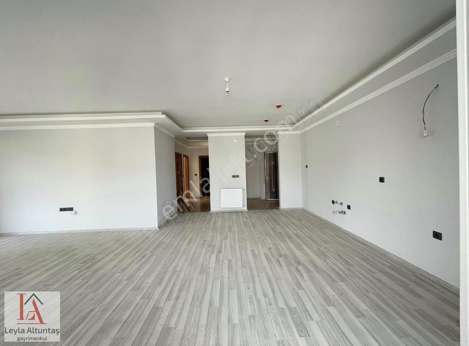 Kaşüstü Merkezde Satılık 155 M2 Ofis/ Konut - Görsel 28