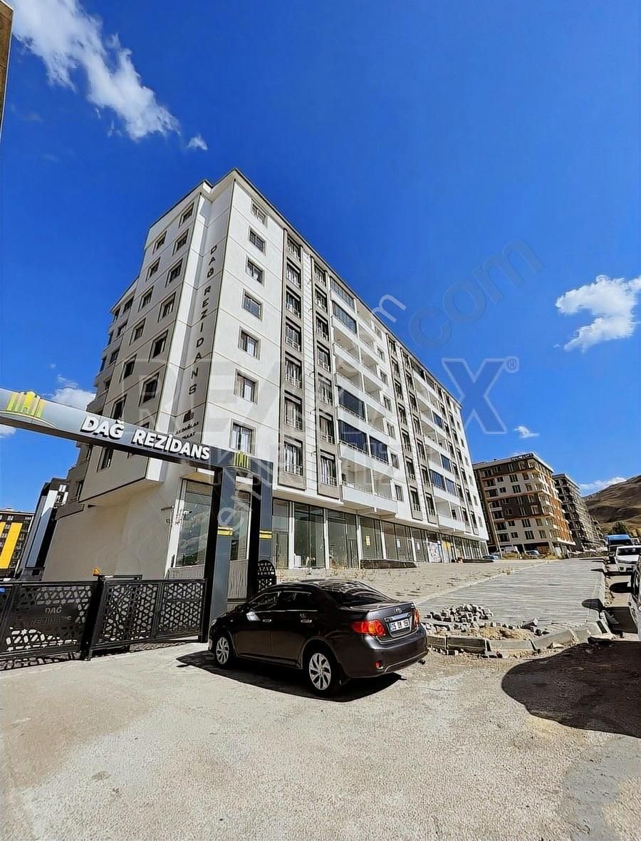 Re/max Kırmızı'dan Erzurum Yıldızkent 'te Satılık 4+1 Lüks Daire
