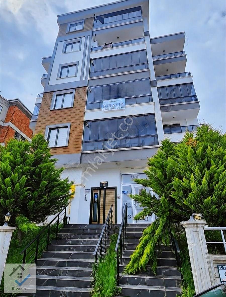 Ful Deniz Manzaralı Ful Eşyalı Tramvay Dibinde Kiralık 1+1