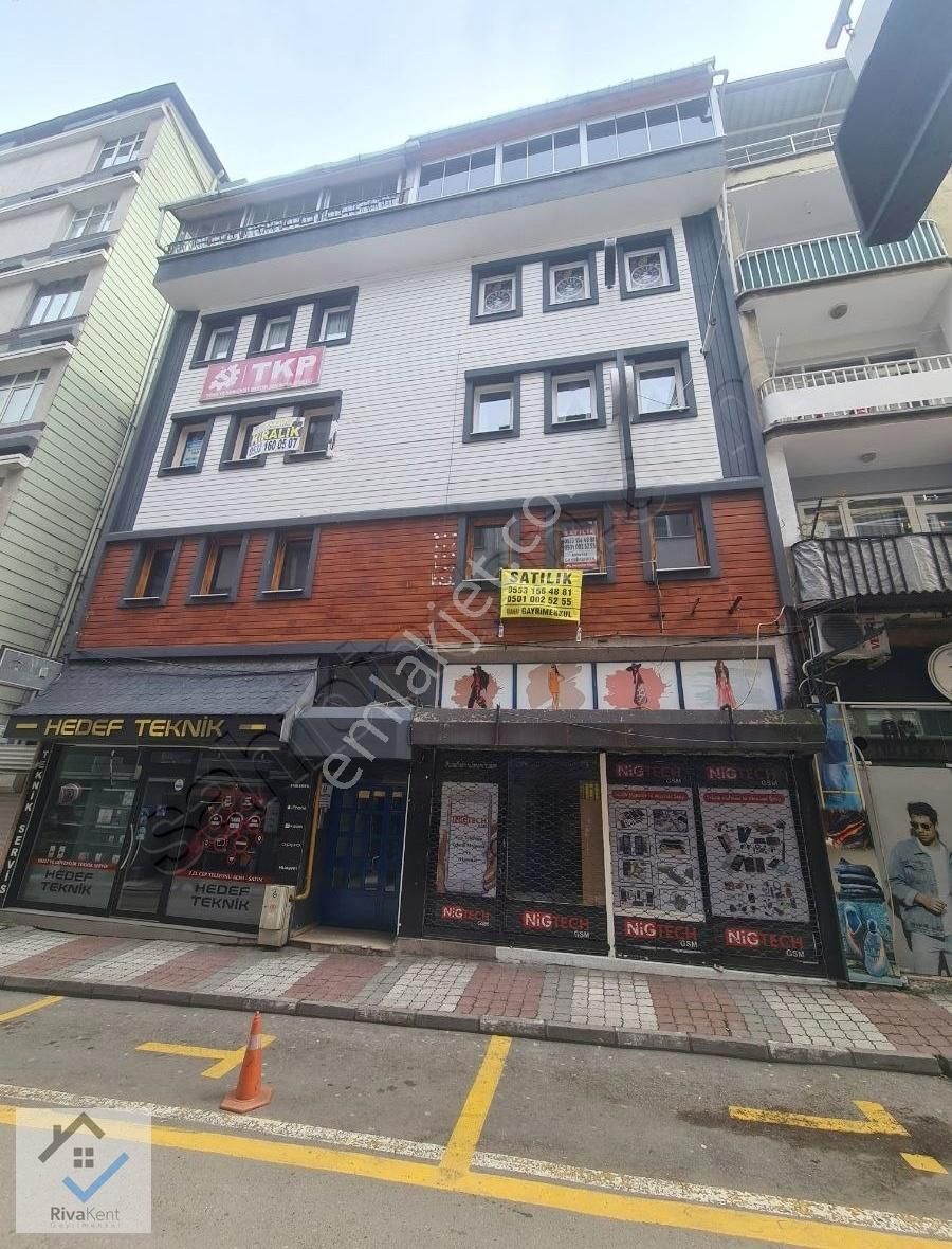 Tam İş Yerine Uygun Çiftlik Te Ziraat Bankası Karşısında 130m2