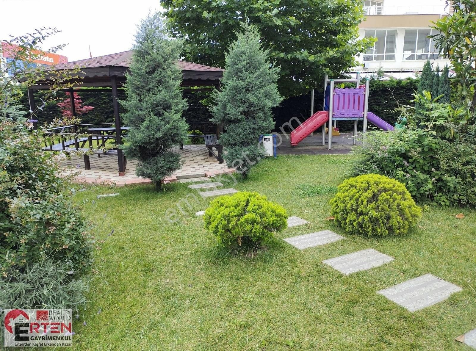 Rw Erten'den 23 Nisan'da Havuzlu Geniş Bahçe Katı 3+1 Daire