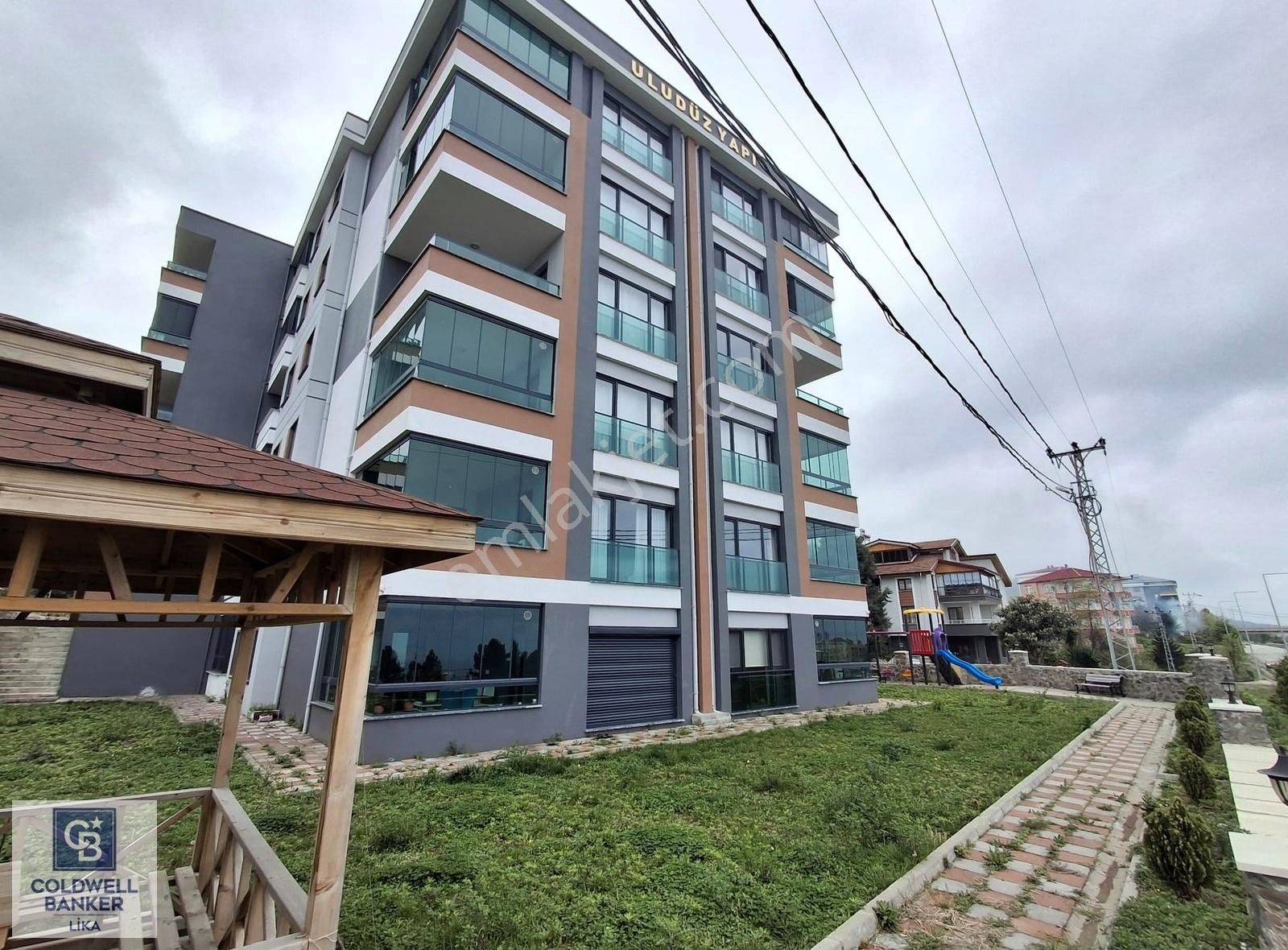 Beşikdüzü Sahilde Satılık Sıfır Daire