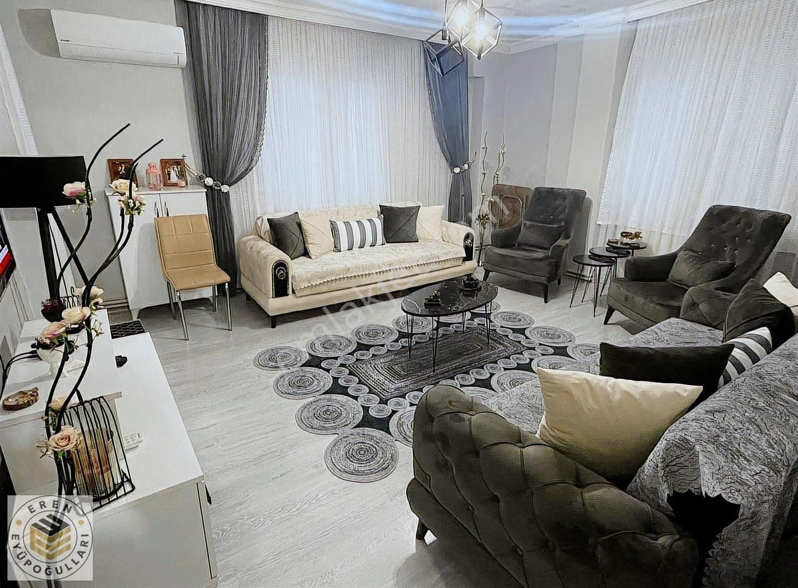 B.paşa Orta Mah. Merkezde Kombili Balkonlu Kiralık Daire