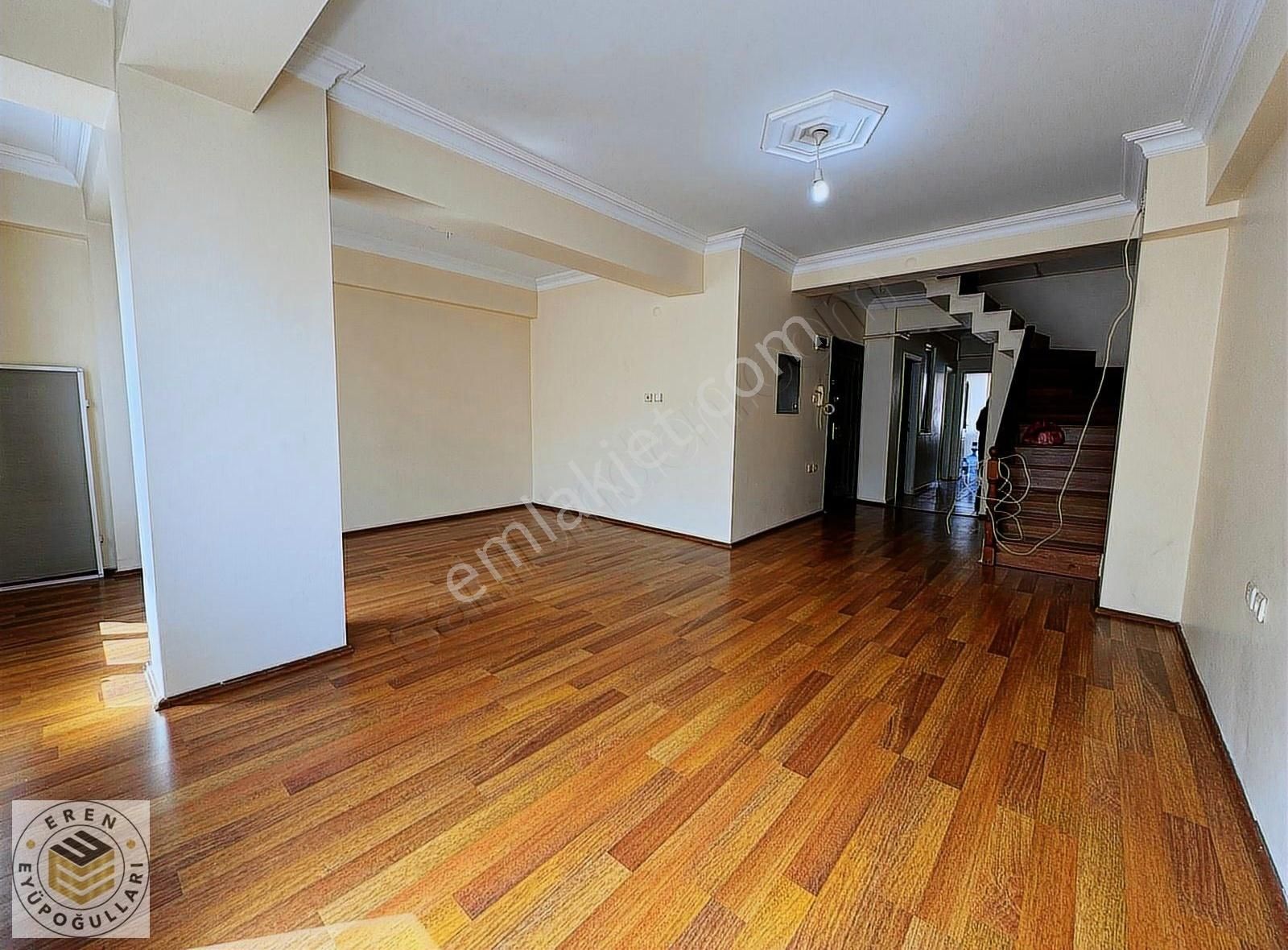 B.paşa Yenidoğan Mah. Ara Kat 2+1 Kiralık Daire.