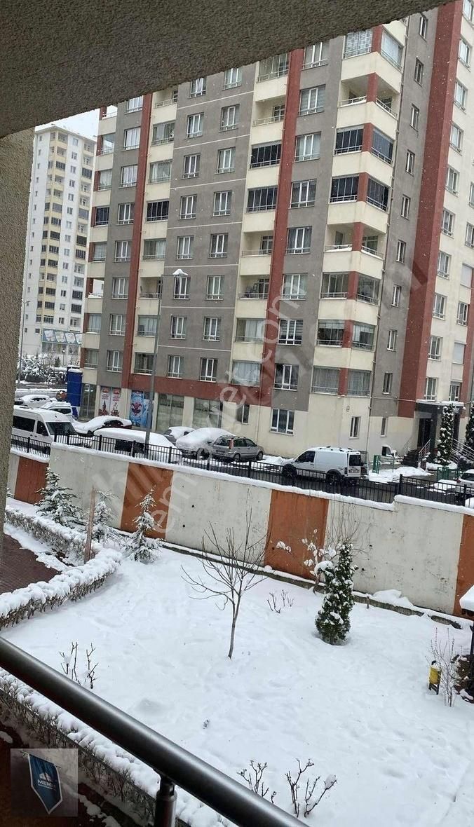 2,5+1 Eşyalı Bağımsız Mutfaklı Balkonlu Satlık Geniş Daire