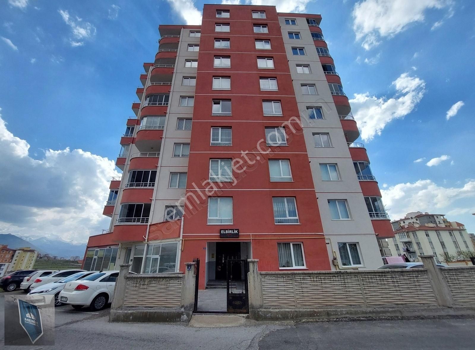 Tavlusun Mah. De Üç Cepheli 3+1 Satılık Daire