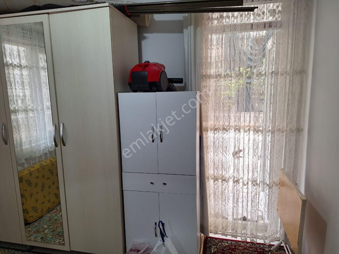 Varlık Mahallesinde Satılık 1+1yüksek Giriş Daire - Görsel 9