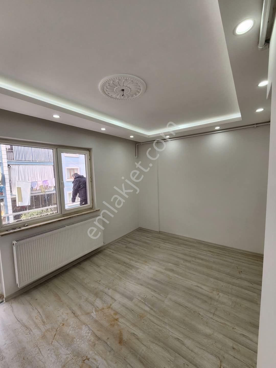 Manisa Yunusemre Merkezefendi Mahallesinde Satılık