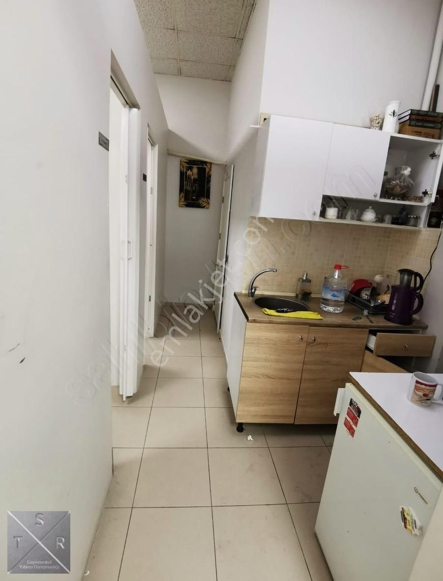 Bayraklı Sgk Yanı Avcılar İş Merkezi Altında 50m² Satılık İşyeri - Görsel 14