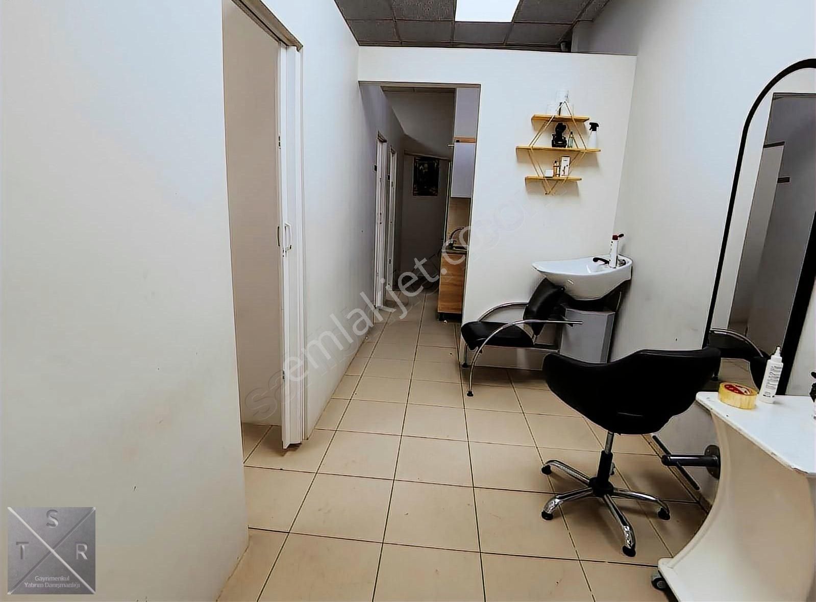 Bayraklı Sgk Yanı Avcılar İş Merkezi Altında 50m² Satılık İşyeri - Görsel 18