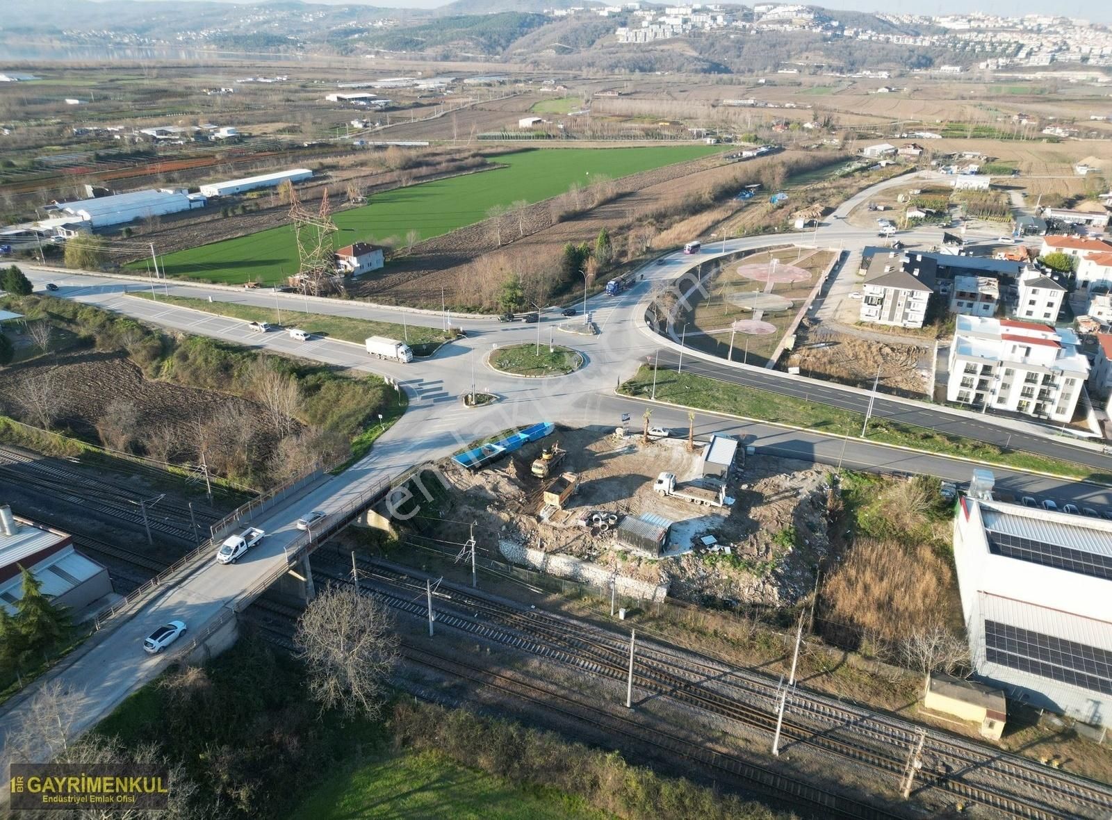 329 M² Sanayi İmarlı Cadde Üzeri Arsa - Arifiye Arifbey Mah. - Görsel 15