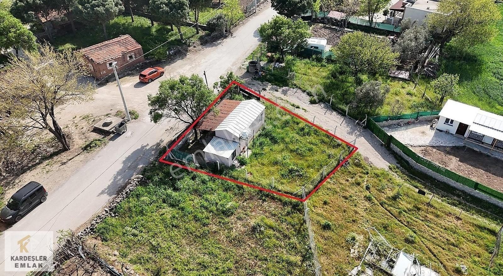 Helvacı Yayla Mevkii Satılık 260m2 Arsası Ve Ev