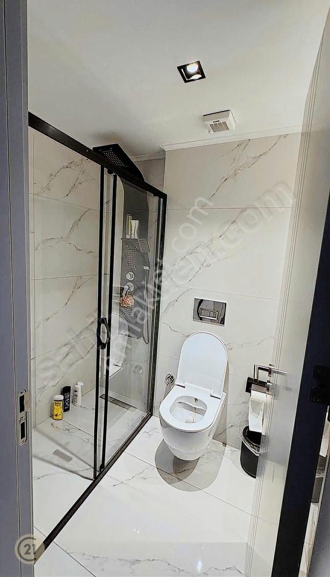 Century21 Point Güvencesi İle Satılık 2+1 Bahçe Katı Daire
