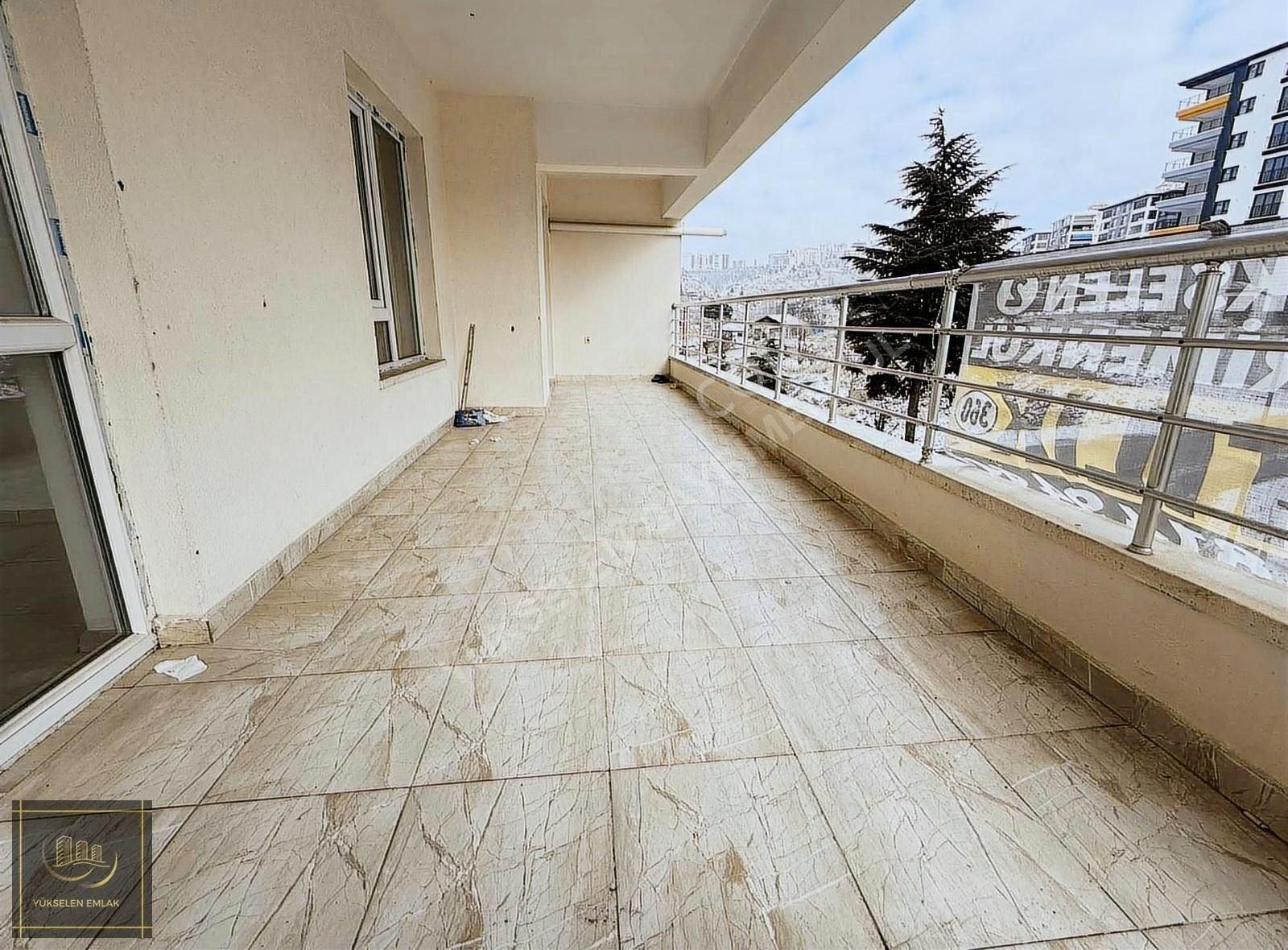 Yükselen Emlak'başpınar Mah.de Yatırımlık 3.katta Satılık Daire