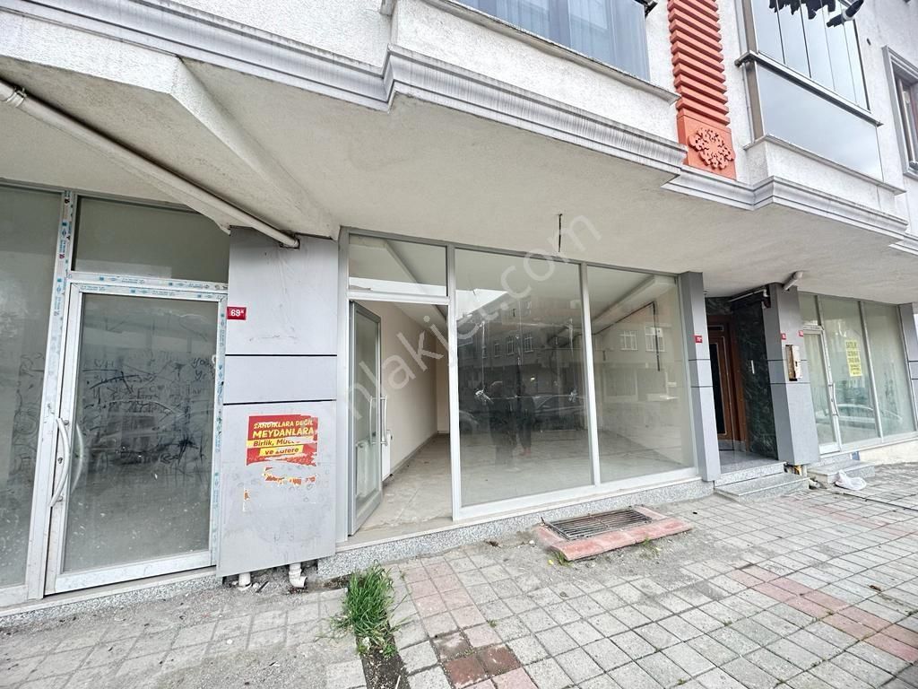 Sancaktepe Kiralık 160m² Bodrumlu Dükkan Akın Caddesi Üzerinde