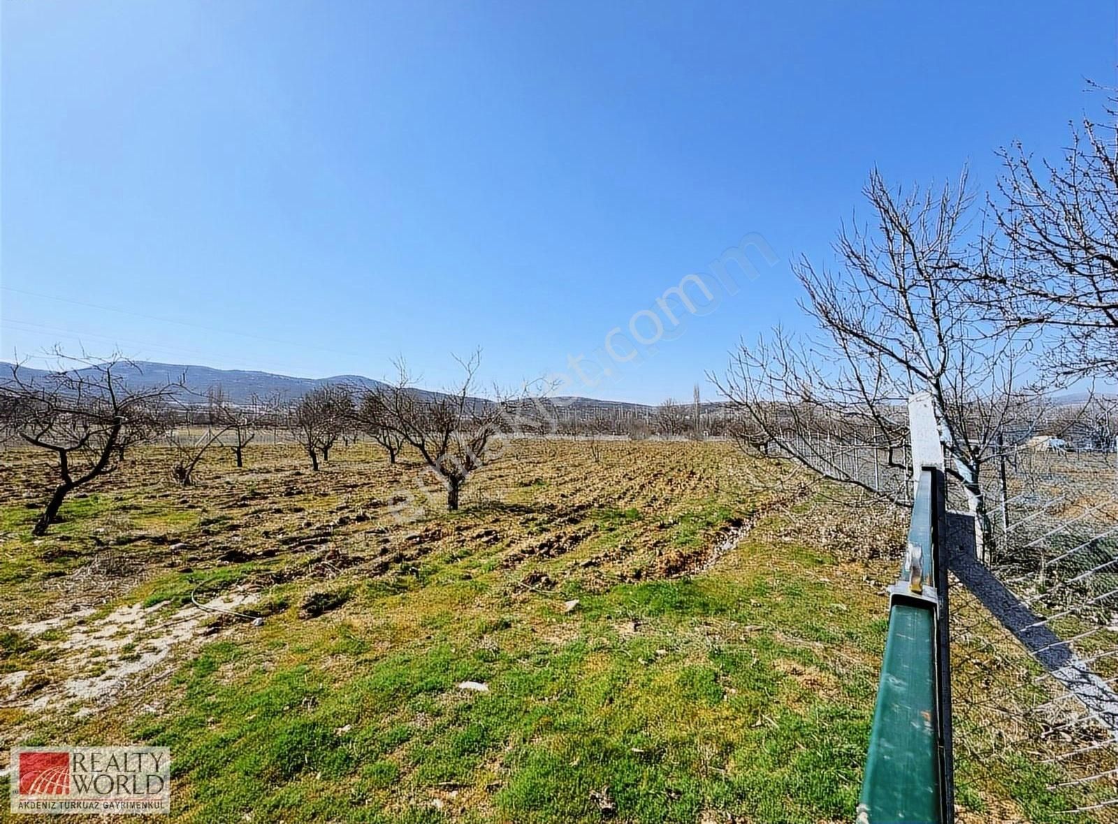 Küçükgökçeli'de 4280m2 Satılık Tarla