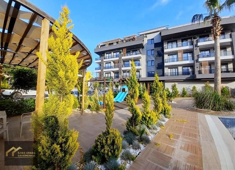 Oba Mahallesinde Site İçinde Satılık 1+1 Lüks Daire