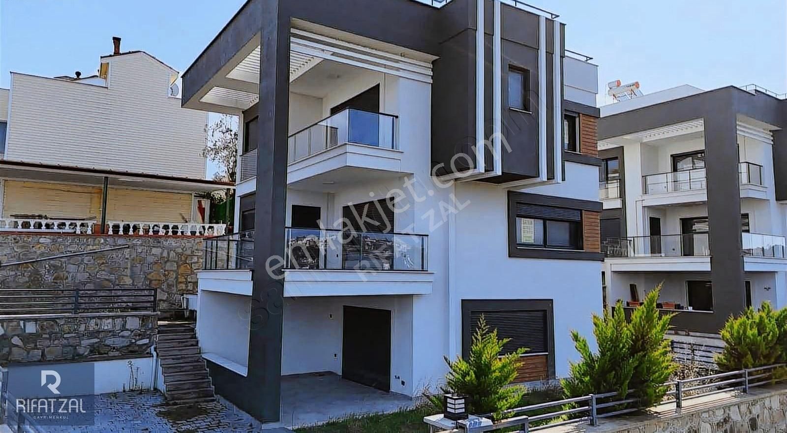 Gömeç Karaağaç'ta Muhteşem Manzaralı 230 M2 5+1 Daire