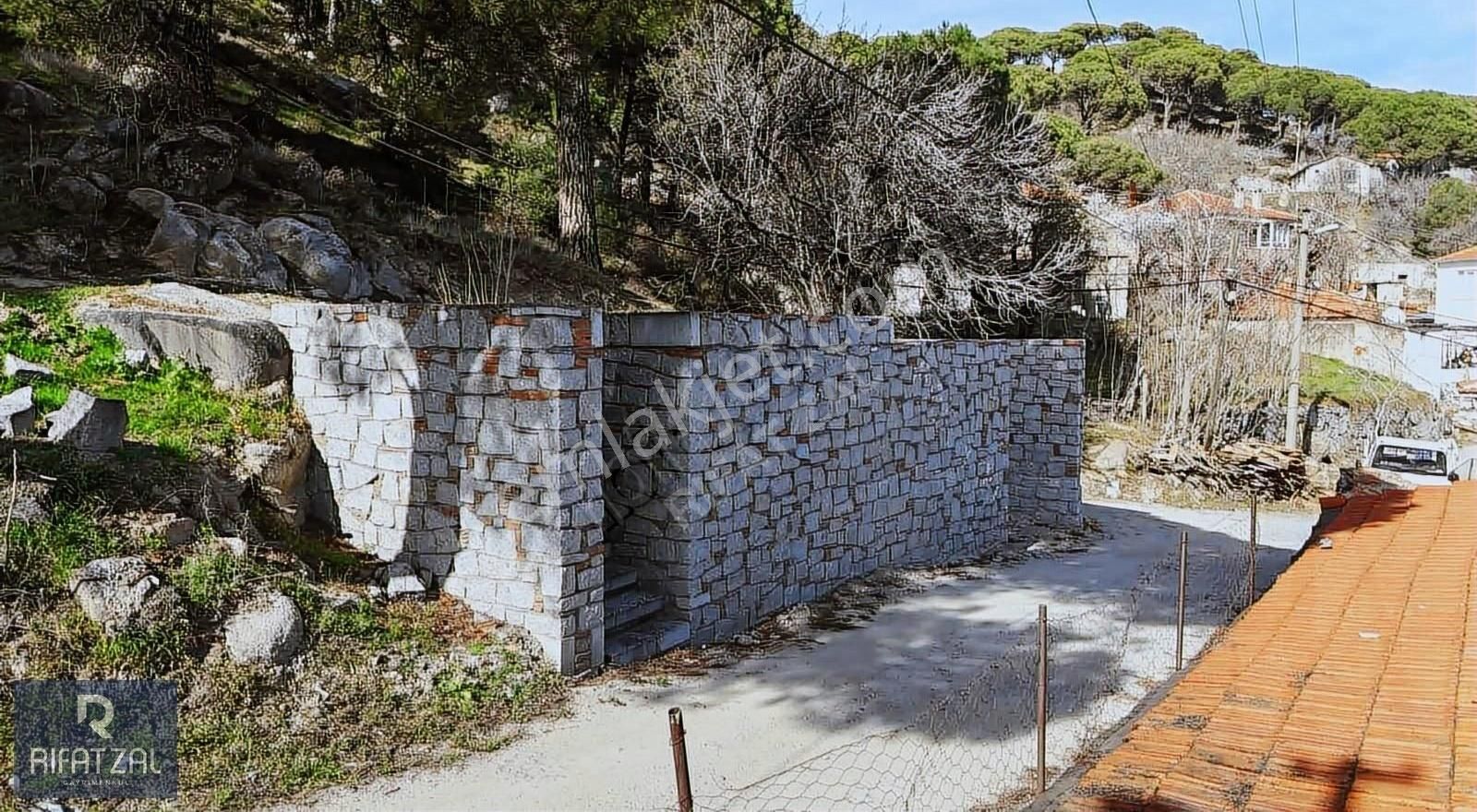 Ayvalık Bağyüzü Köyünde İnşaatı Başlanmış Satılık Arsa