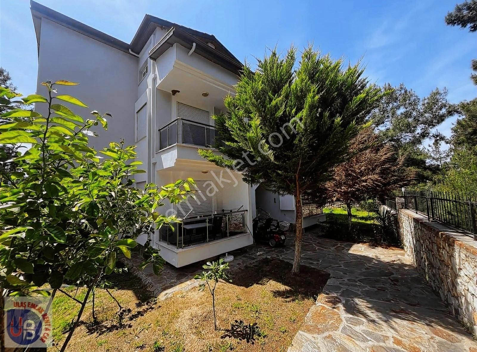 Didim Akbük Köşe Giriş Kat Daire 2+1