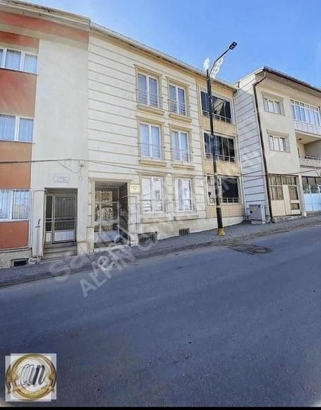 Alfin Gayrimenkul'den Altuntabak'da Cadde Üzeri Kiralık3+1 Daire
