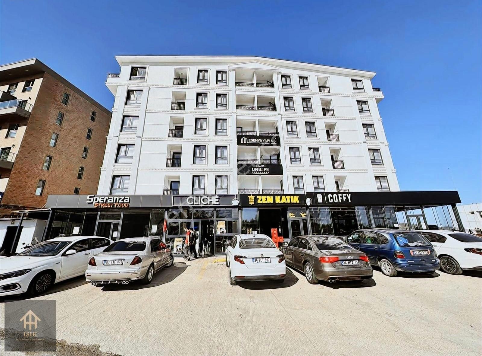 Üniversite Karşısında Devren Cafe & Restorant ( Takasa Uygun )