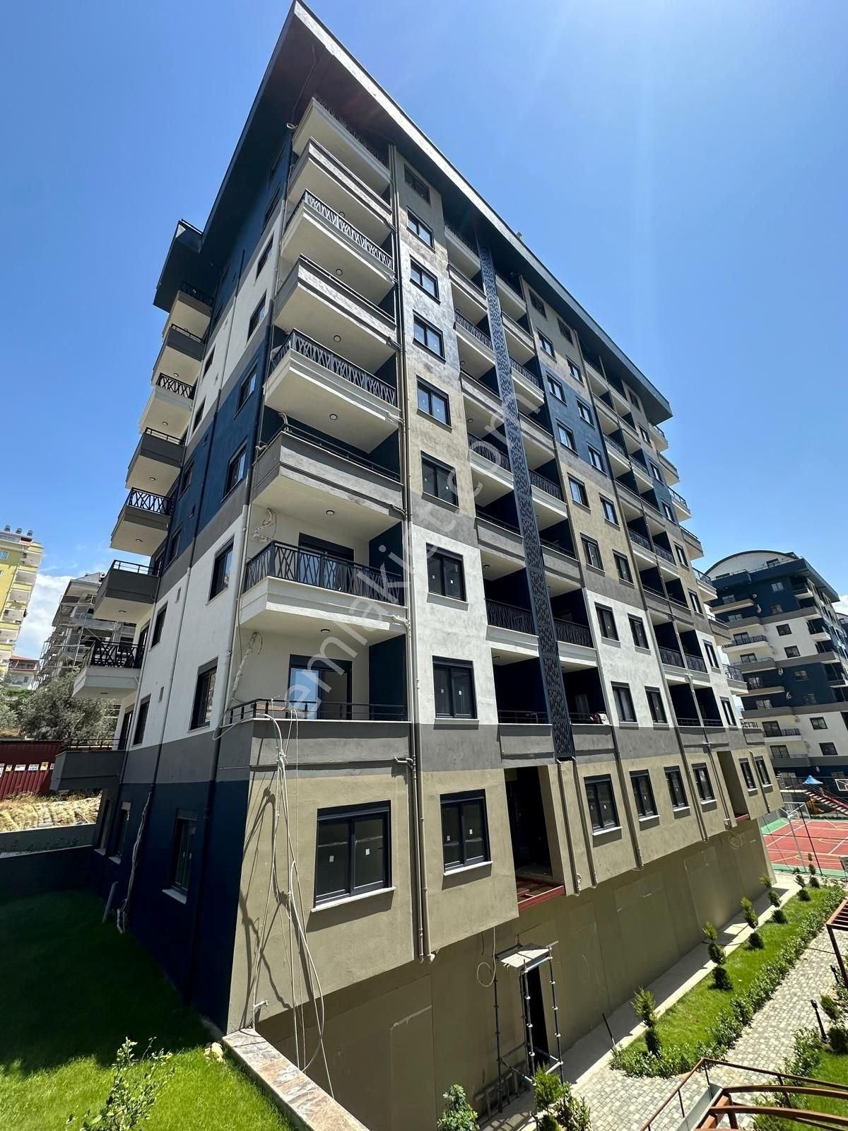 Alanya Payallarda Lüks Site İçinde 1+1 Eşyasız Daire