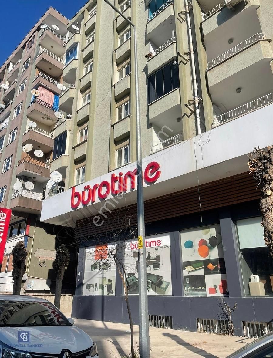 Merkezi Konumda Satılık 2500 Mt2 Lüks Dükkan